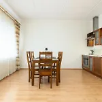 Appartement Cosy Next To Kadriorg Park
