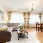 Appartement Cosy Next To Kadriorg Park *