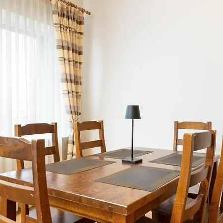 Cosy Next To Kadriorg Park Apartment